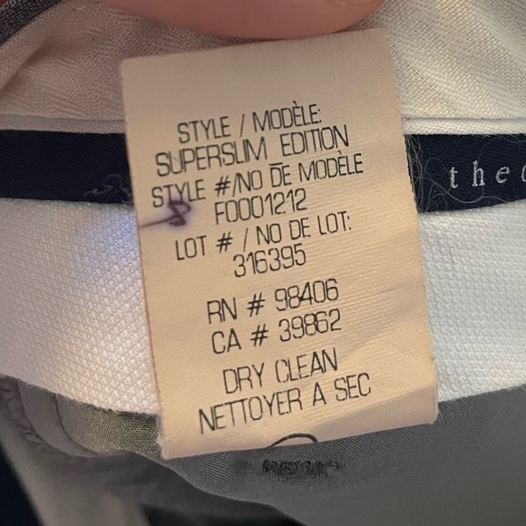 Theory super slim edition pants size 0. Color grey. EUC - Picture 4 of 5